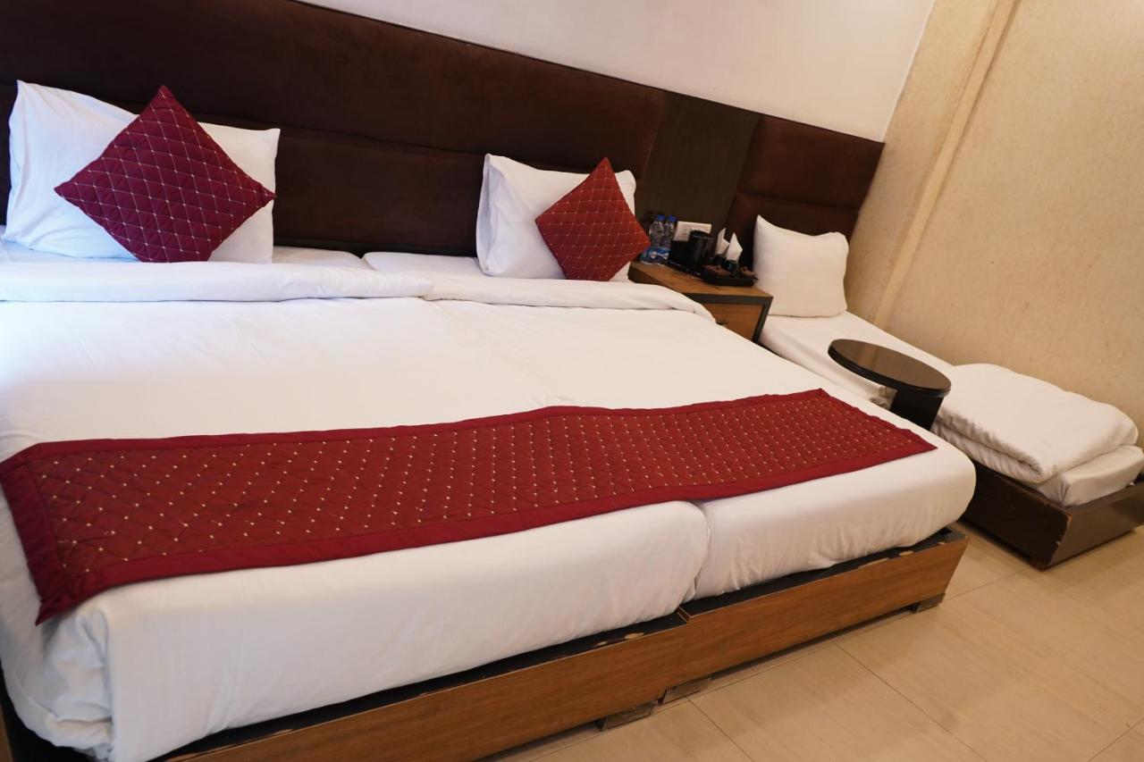 Hotel O Delhi, Near Karol Bagh Main Market And Metro Station Nova Deli Exterior foto