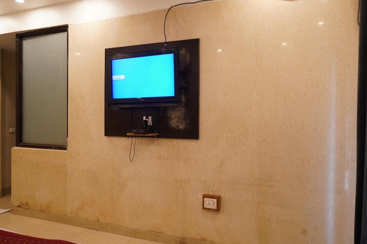 Hotel O Delhi, Near Karol Bagh Main Market And Metro Station Nova Deli Exterior foto