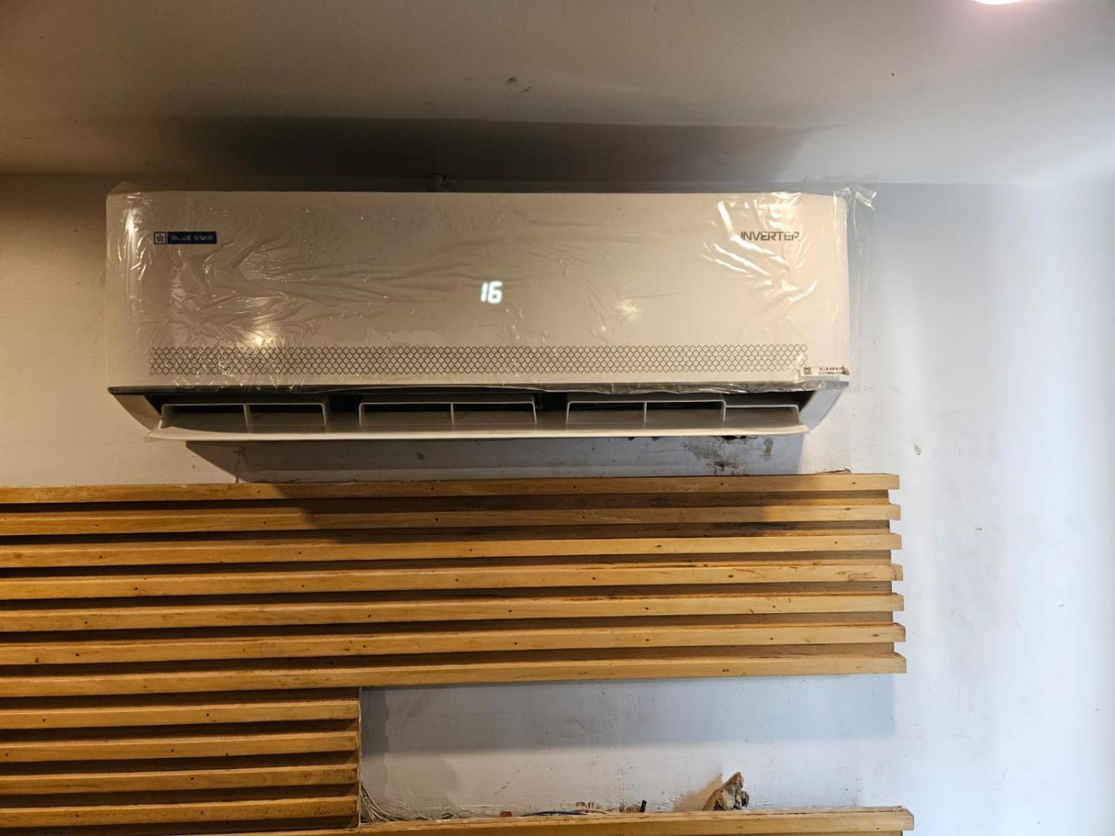 Hotel O Delhi, Near Karol Bagh Main Market And Metro Station Nova Deli Exterior foto